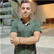 Economista, dispuesto a dar enseñar y a debatir con estudiantes que quieran aprender sobre esta ciencia social